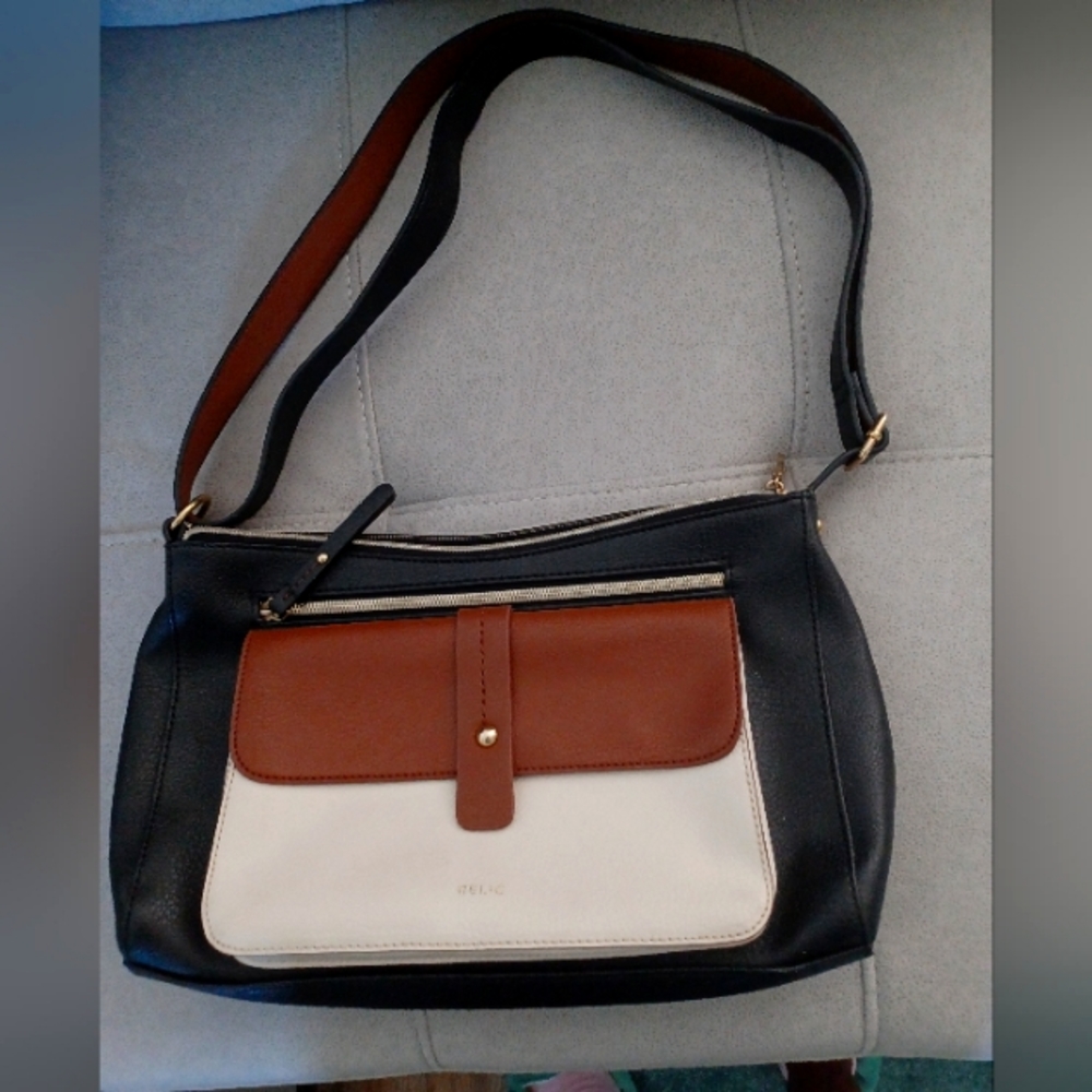 Handbag three tone from Relic. Excellent condition